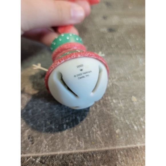 Hallmark 2002 happy Bell snowman ornament Xmas decor - Picture 4 of 4